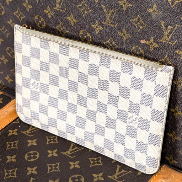 LOUIS VUITTON Damier Azur Neverfull Pouch - Picture 14 of 15